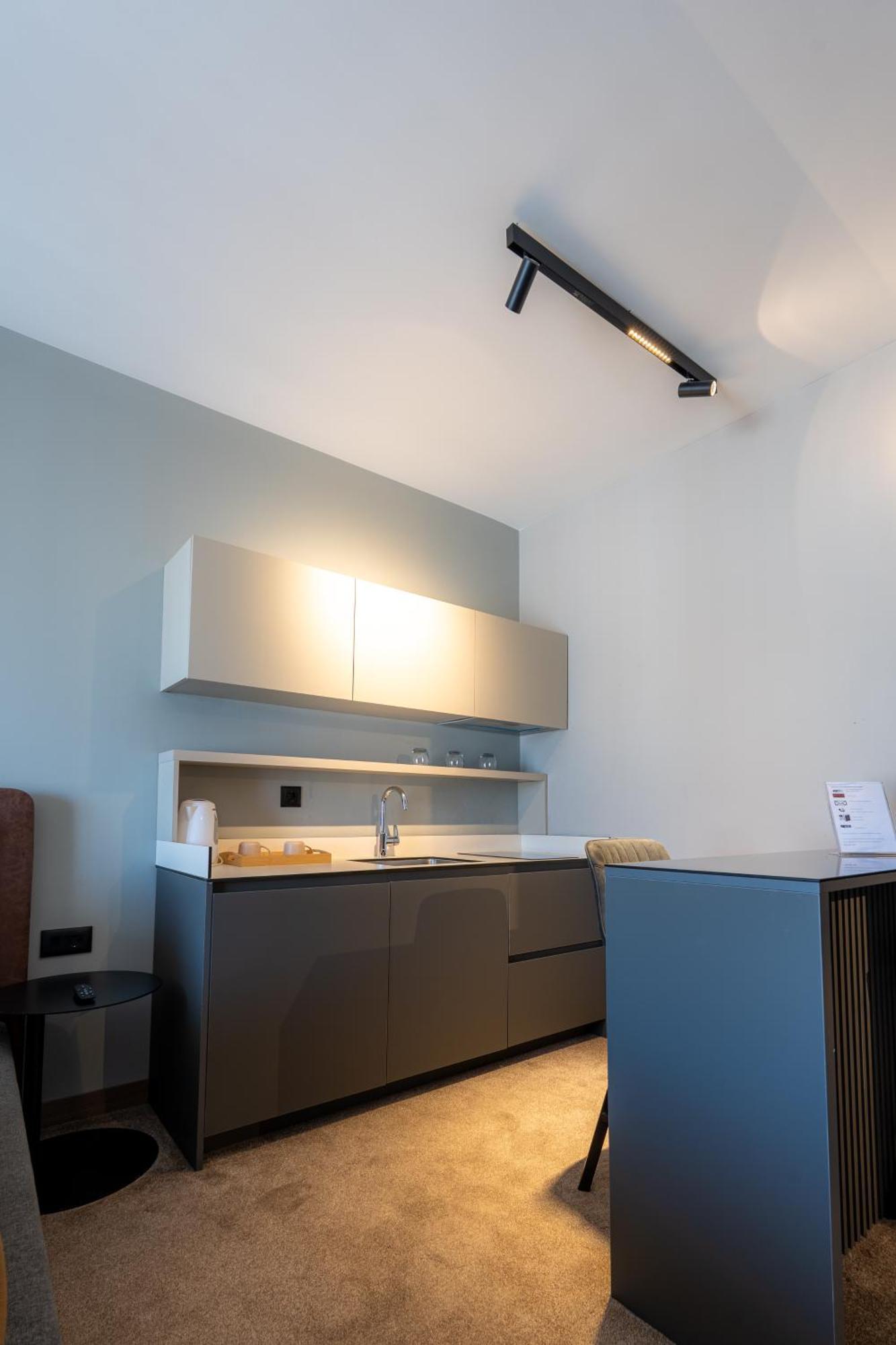 Downtown Apartments 普里什蒂纳 外观 照片