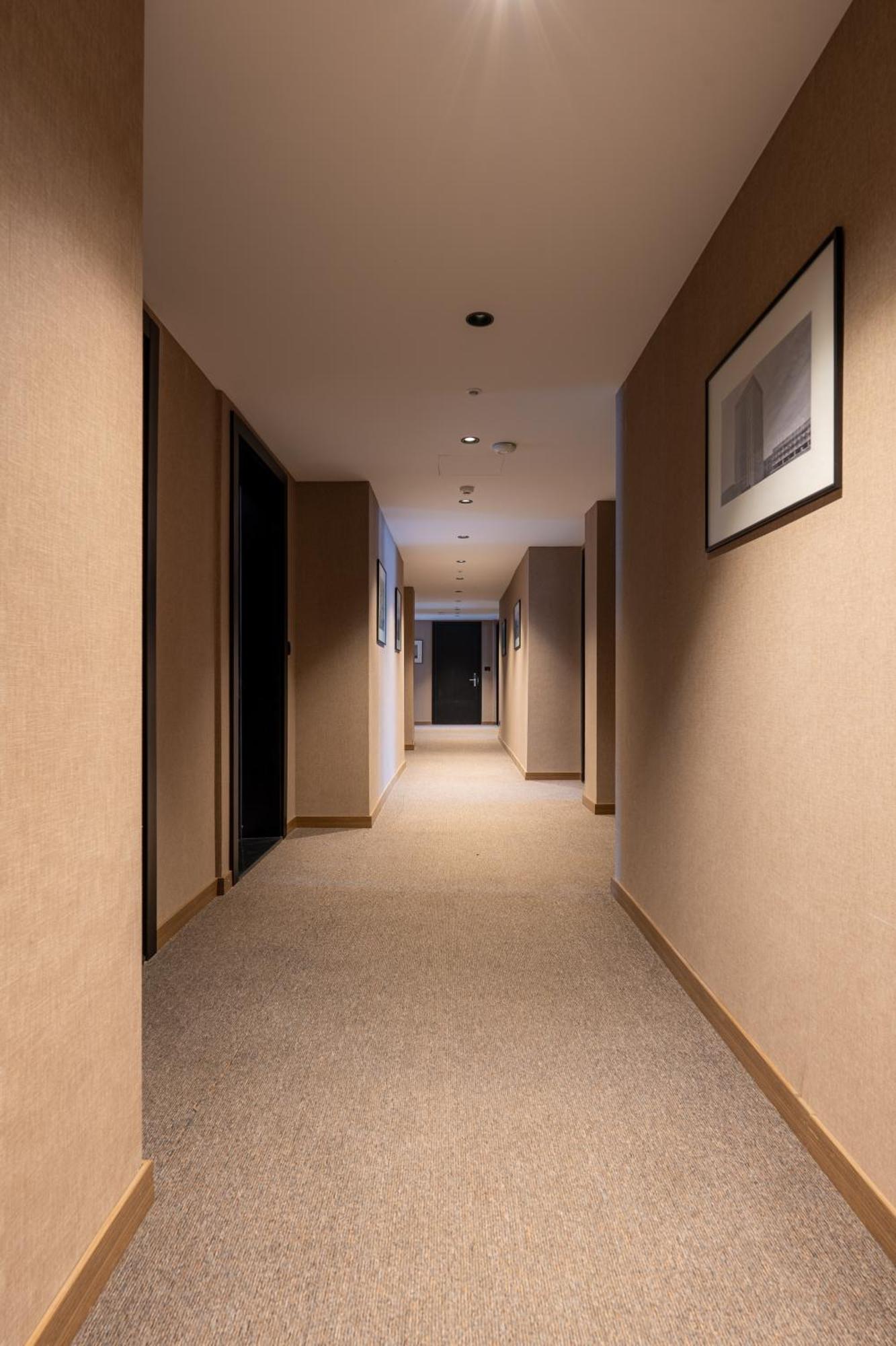 Downtown Apartments 普里什蒂纳 外观 照片