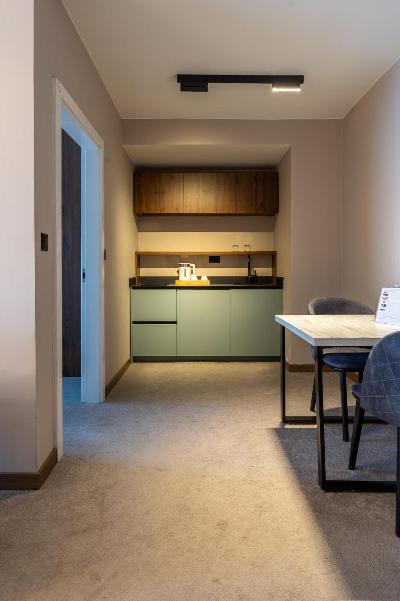 Downtown Apartments 普里什蒂纳 外观 照片