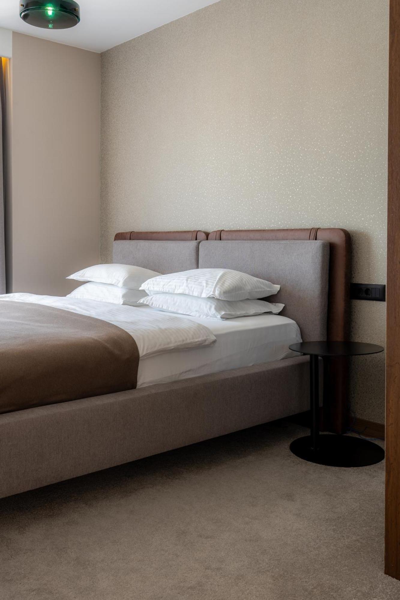 Downtown Apartments 普里什蒂纳 外观 照片