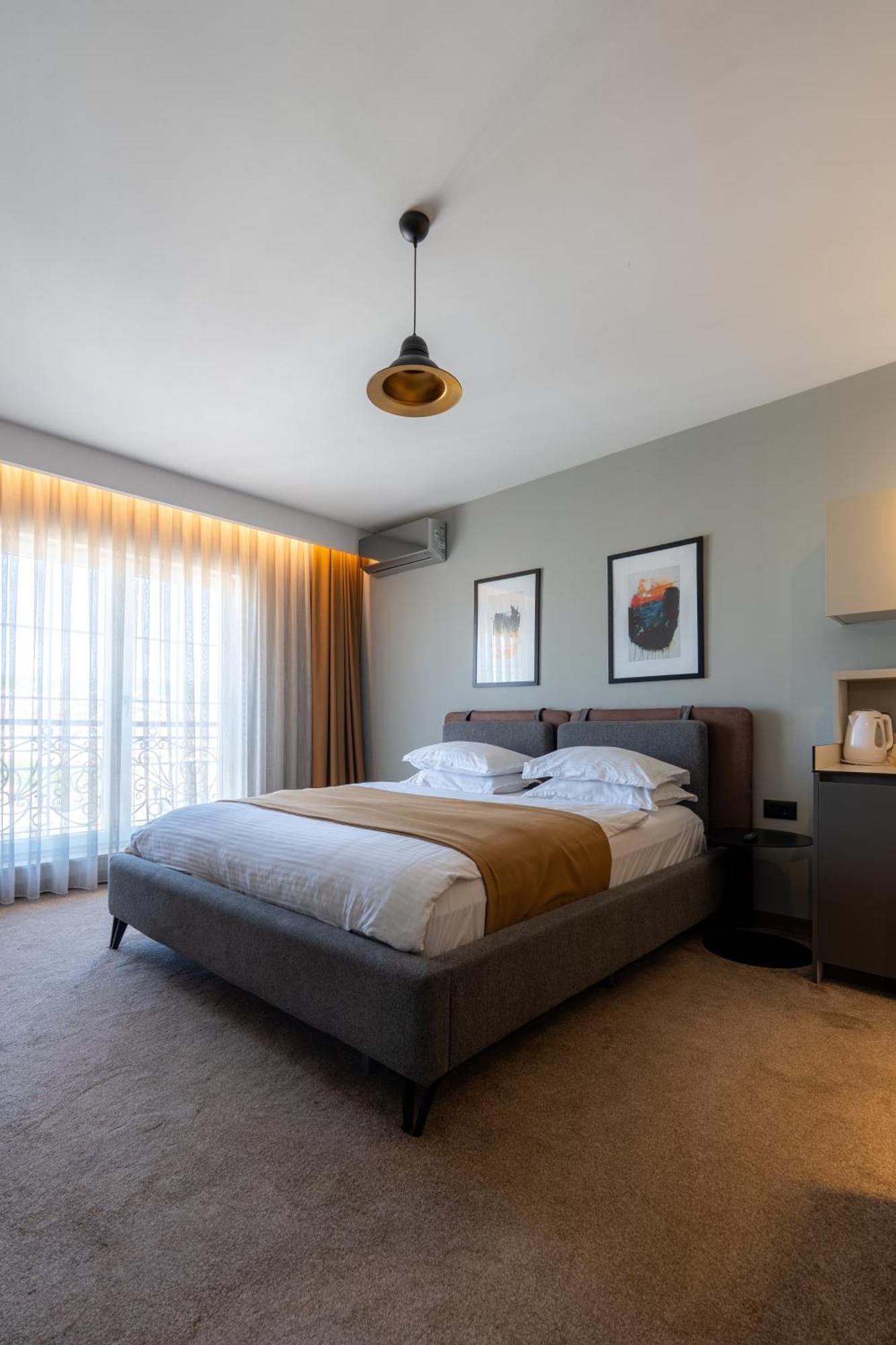 Downtown Apartments 普里什蒂纳 外观 照片